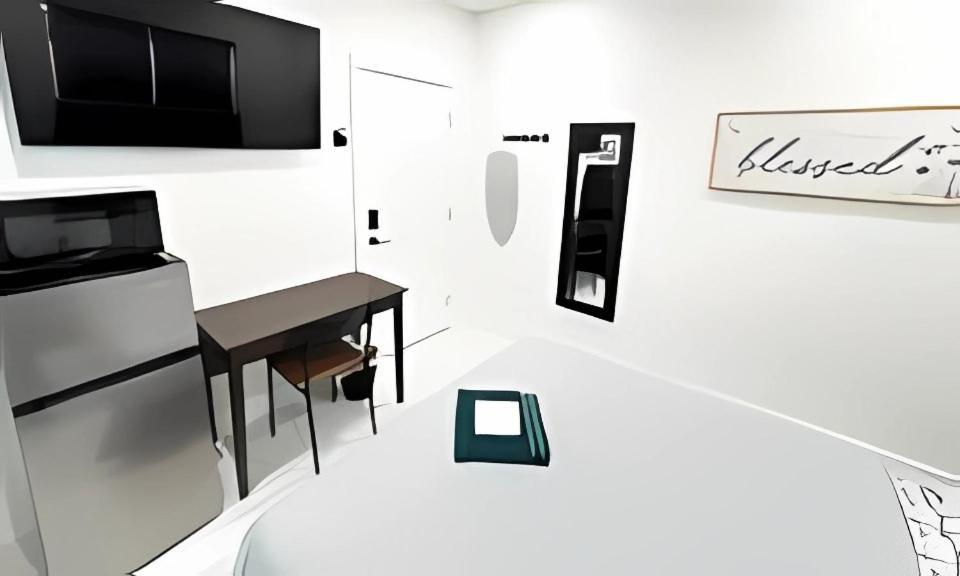 Private Rooms Close To Miami Airport - Free Parking - 01 外观 照片